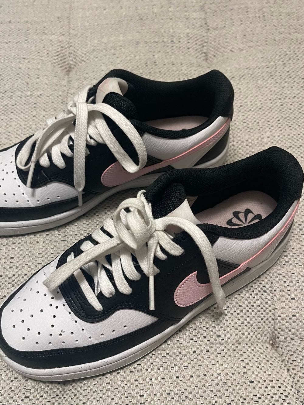 Nike Women's Low-Top Sneakers in Black, White & Pink